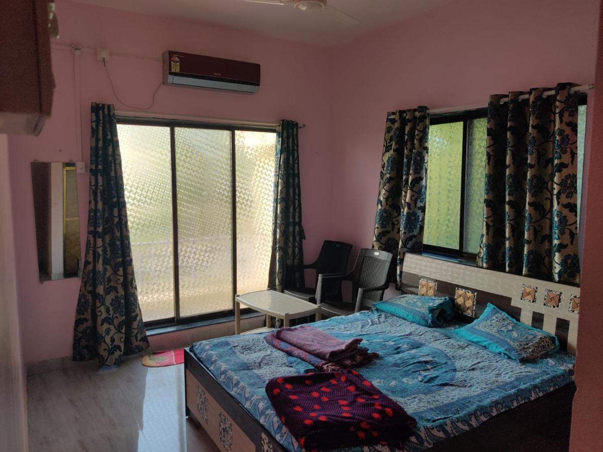 Gulmohar Cottages - Home Stay In Алібаґ Екстер'єр фото