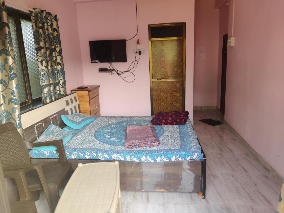 Gulmohar Cottages - Home Stay In Алібаґ Екстер'єр фото